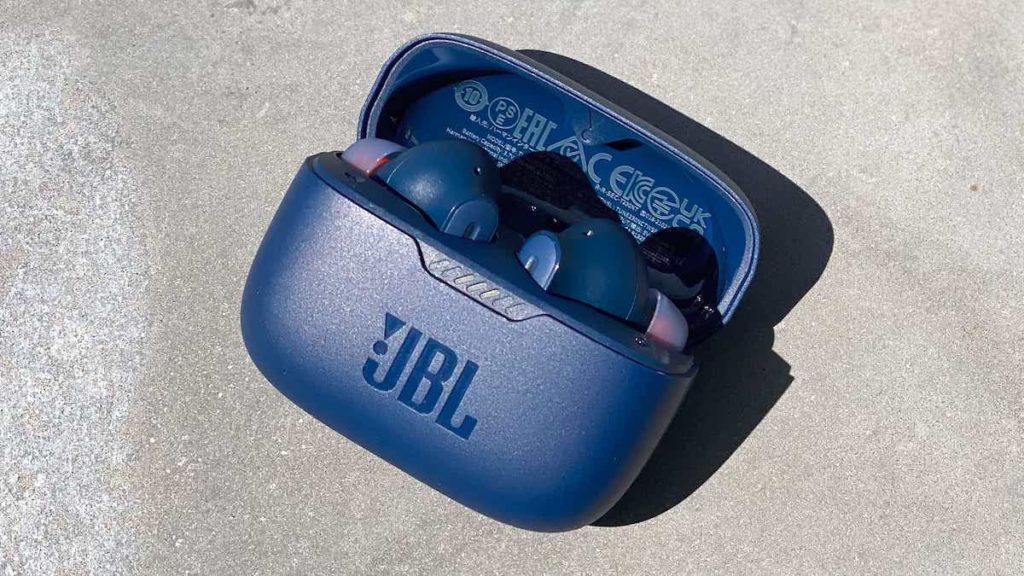 Bluetooth-In-Ear JBL Tune 230NC TWS mit Ladecase
