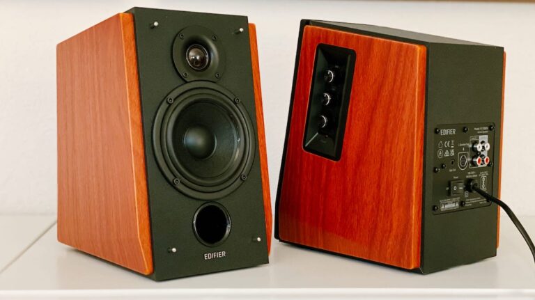 Edifier R1700BT im Test: Aktivboxen zum Kampfpreis Edifier R1700BT von vorne und hinten