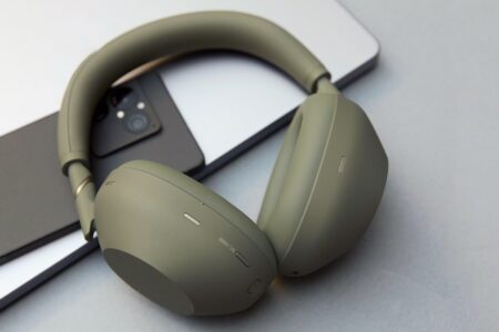 Sony WH-1000XM6 Olive Grau: Neuer Naturton für Sonys Noise-Cancelling-Flaggschiff Sony WH-1000XM6 Olive Grau