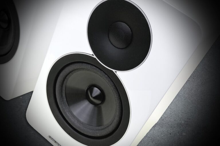 Acoustic Energy AE Active im Test: Neutralität in Reinform