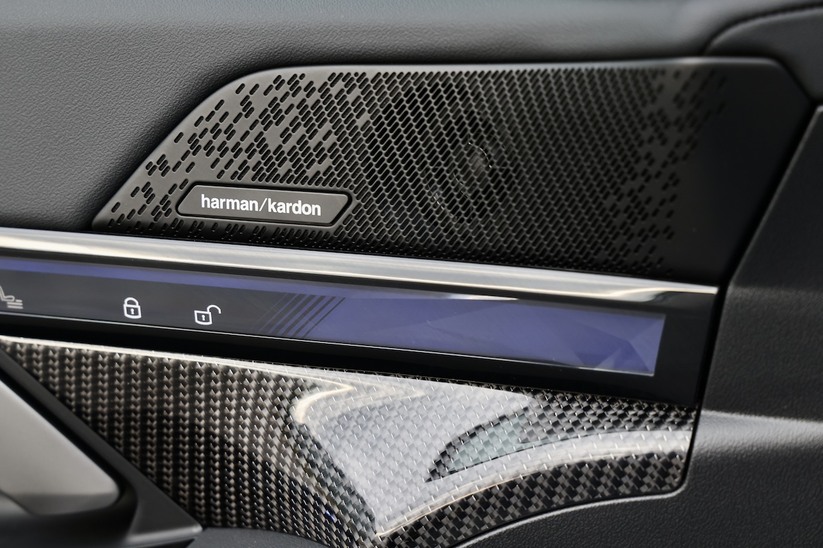 Testbericht: BMW 550e xDrive Touring mit Harman Kardon