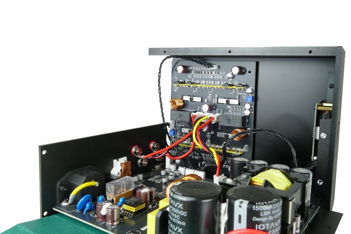 Innenleben des IOTAVX B:ound
