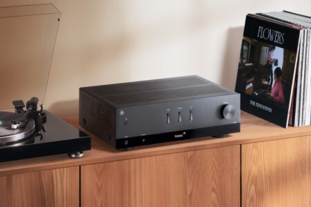 Yamaha R200A: Stereo-Receiver mit Phono und Bluetooth für 369 Euro Yamaha R200A